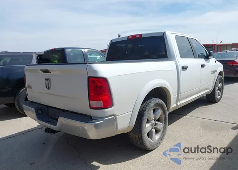 2015 Ram 1500 Outdoorsman z USA, uszkodzony, nr VIN 1C6RR6LT5FS630025